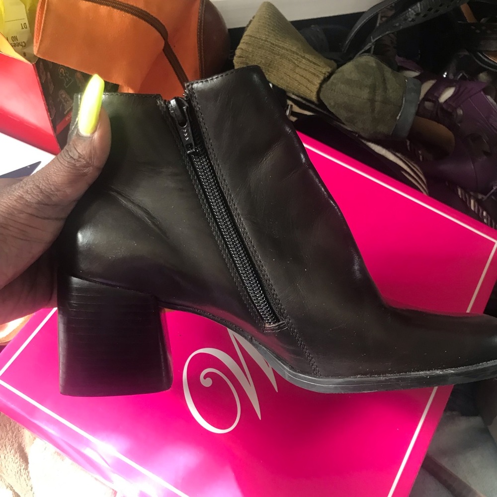 Leather boot
